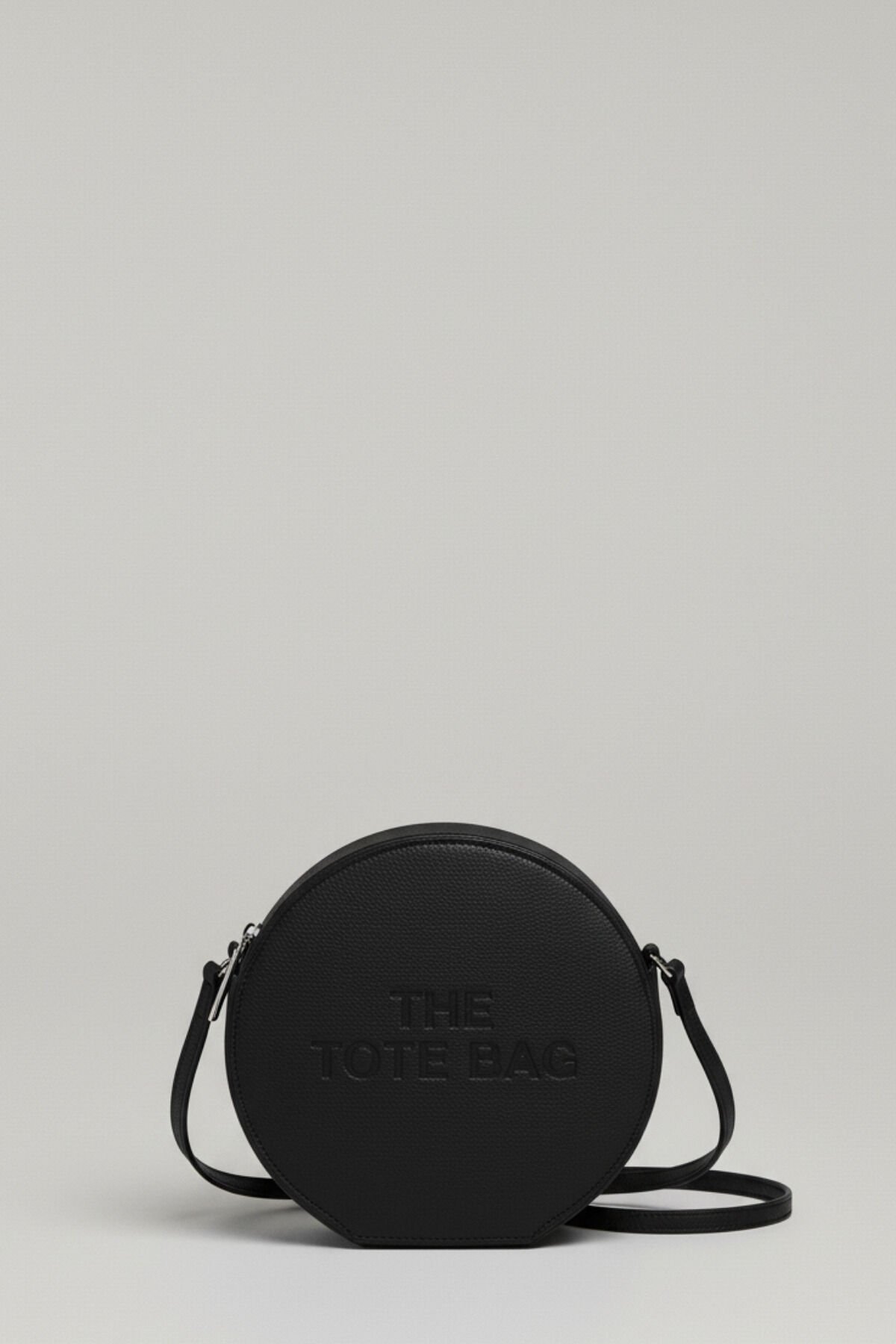 Kadın Yuvarlak Tote Bag Yazılı Çapraz Askılı El Ve Omuz Çantası Siyah - Standart