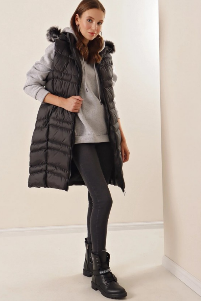 Kadın Siyah Uzun Şişme Yelek