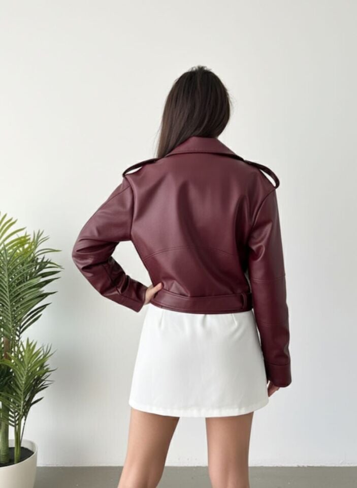 Kadın Fermuar Ve Kemer Detaylı Deri Ceket