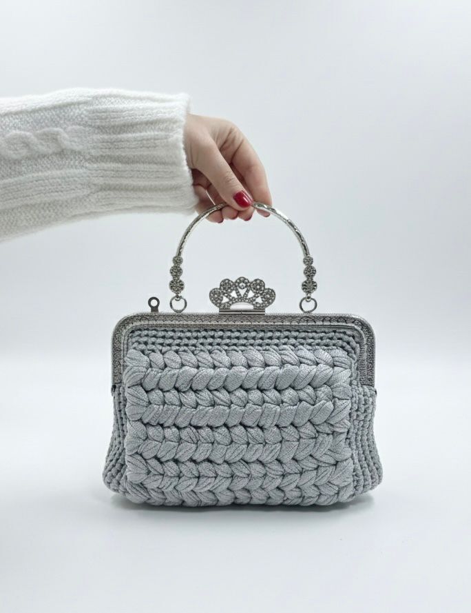 Mücevher Detaylı Örgü Davet Çantası