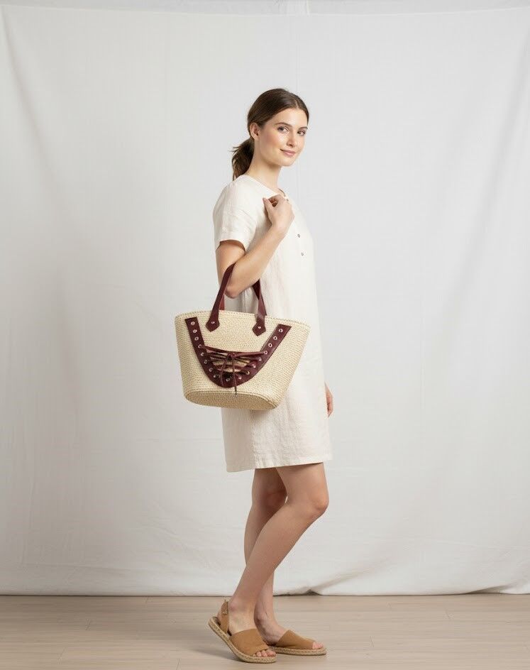 Deri Garnili ve Bağcık Detaylı Hasır Çanta