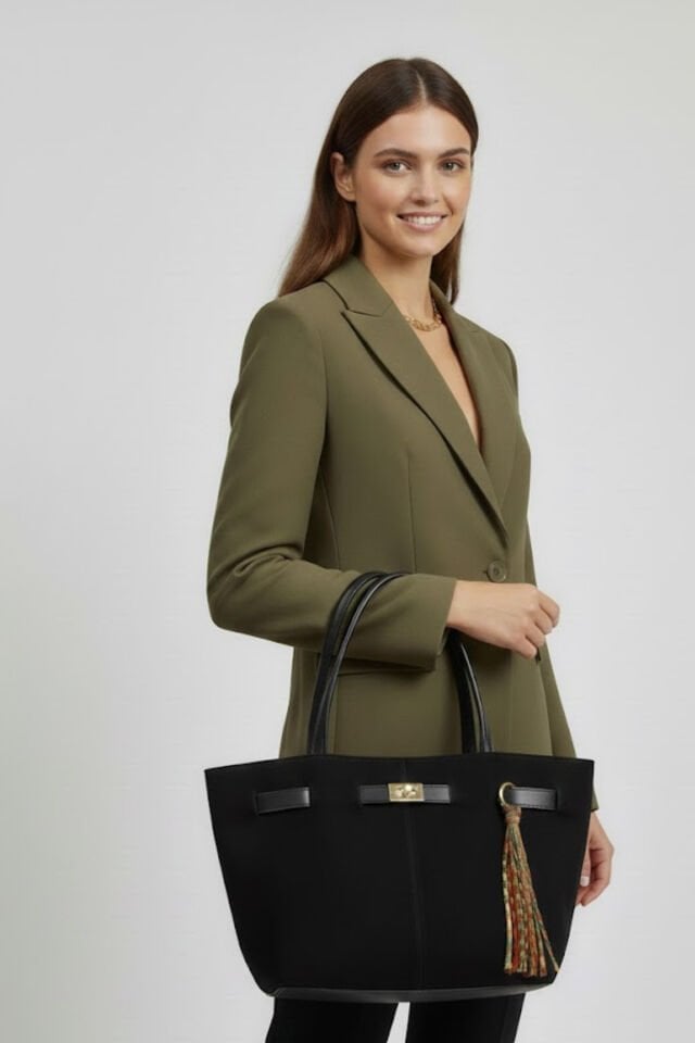 Luna  Siyah Süet Kumaş Çıtçıt Mıknatıslı İçi Fermuarlı El ve Omuz Çantası 40/25